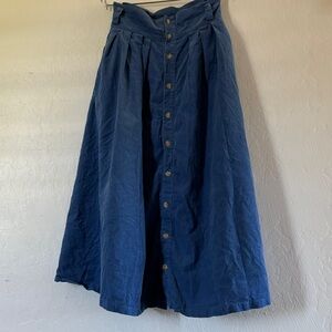 blue corduroy skirt with button | size: S